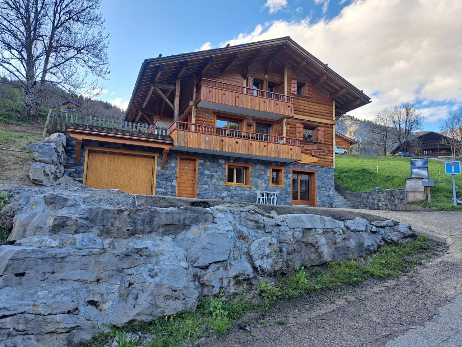 Cosy Face Aux Aravis Apartment *